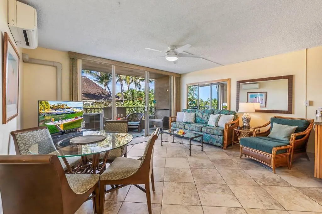 Nani Kai Hale 208- Beachfront 1 Bedroom 2 Bathroom Condo, Oceanview Kihei